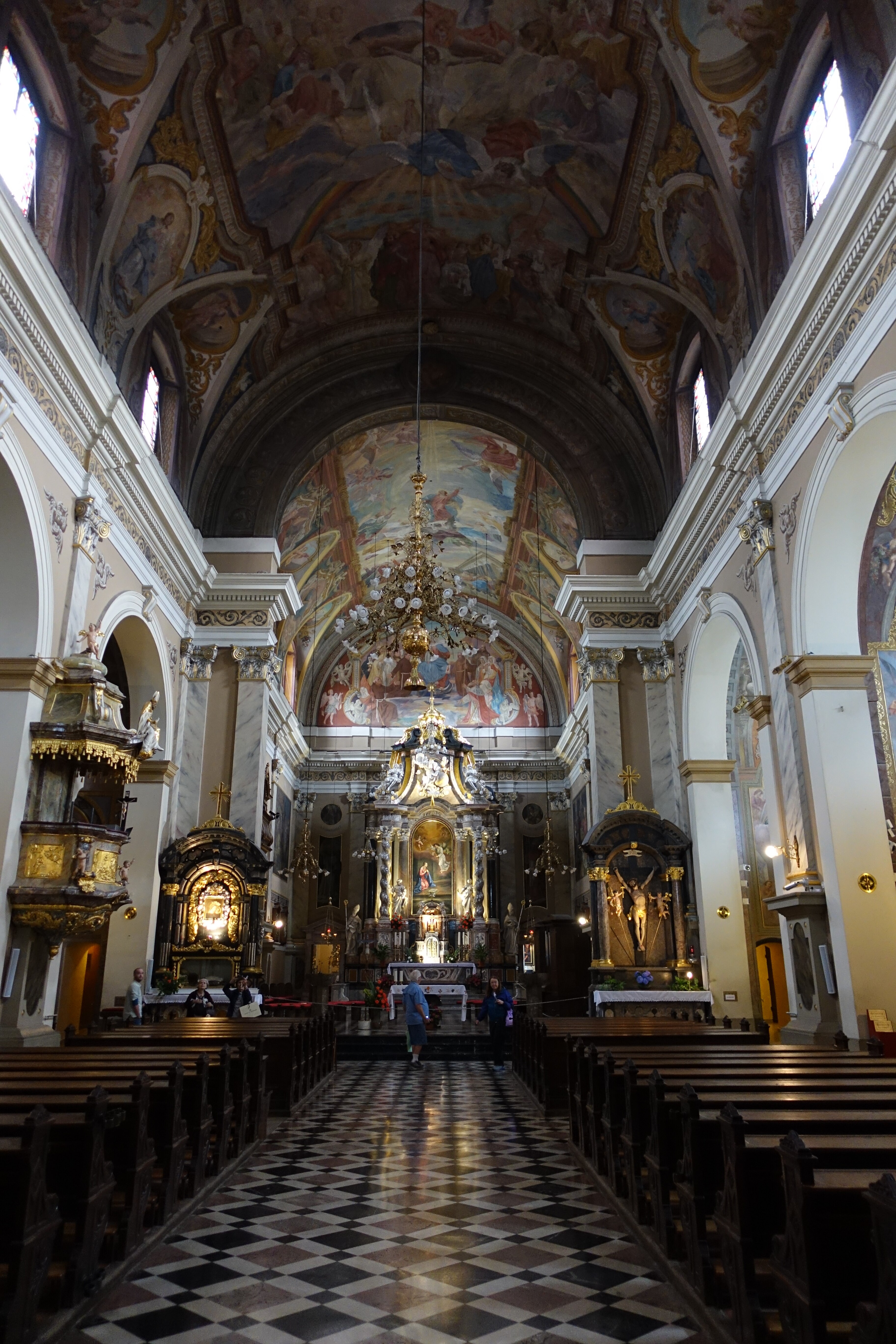 성 니콜라스 대성당(Stolnica sv. Nikolaja)