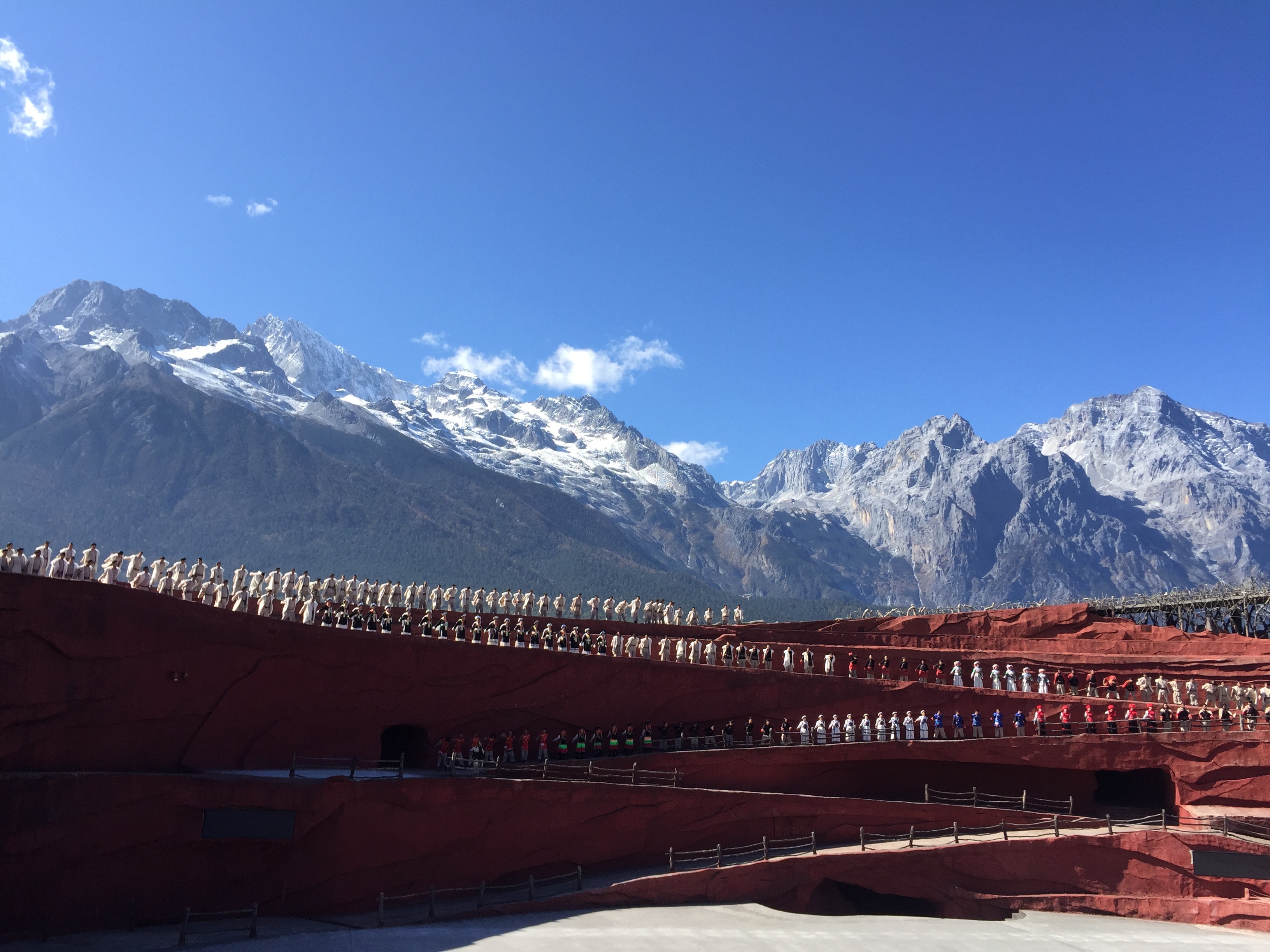 [출발확정][노팁+노옵션] 여강 호도협 옥룡설산 곤명 5일 (5성급호텔+마사지+특식)