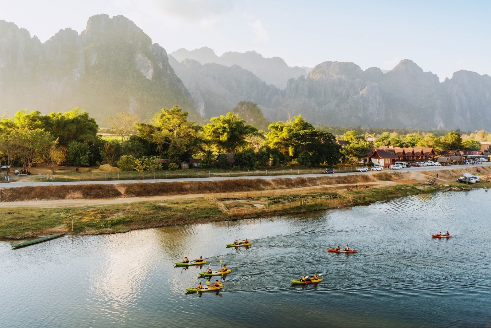 NEW트랜드 [시그니처][놀/쉼/맛 in 라오스] 비엔티엔,방비엥 5일 (품격호텔/4대옵션/미슐랭/데일리안마및간식)