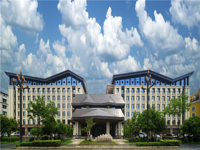 [차이나는온천_백두산] 연길/백두산 3일(퓨어랜드/카이로스급/전신마사지/윤동주생가/새벽시장/전일특식)